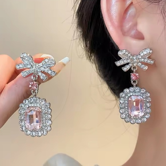 Silver Large Pink Bow Cubic Zirconia Necklace Earring Set - Picture 3 of 3